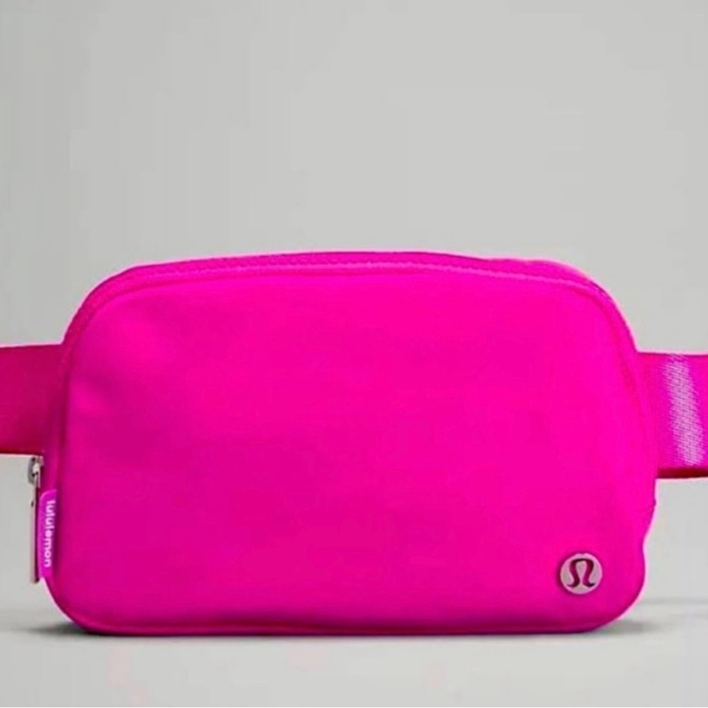 💗 Sonic Pink Lululemon Belt Bag 💗